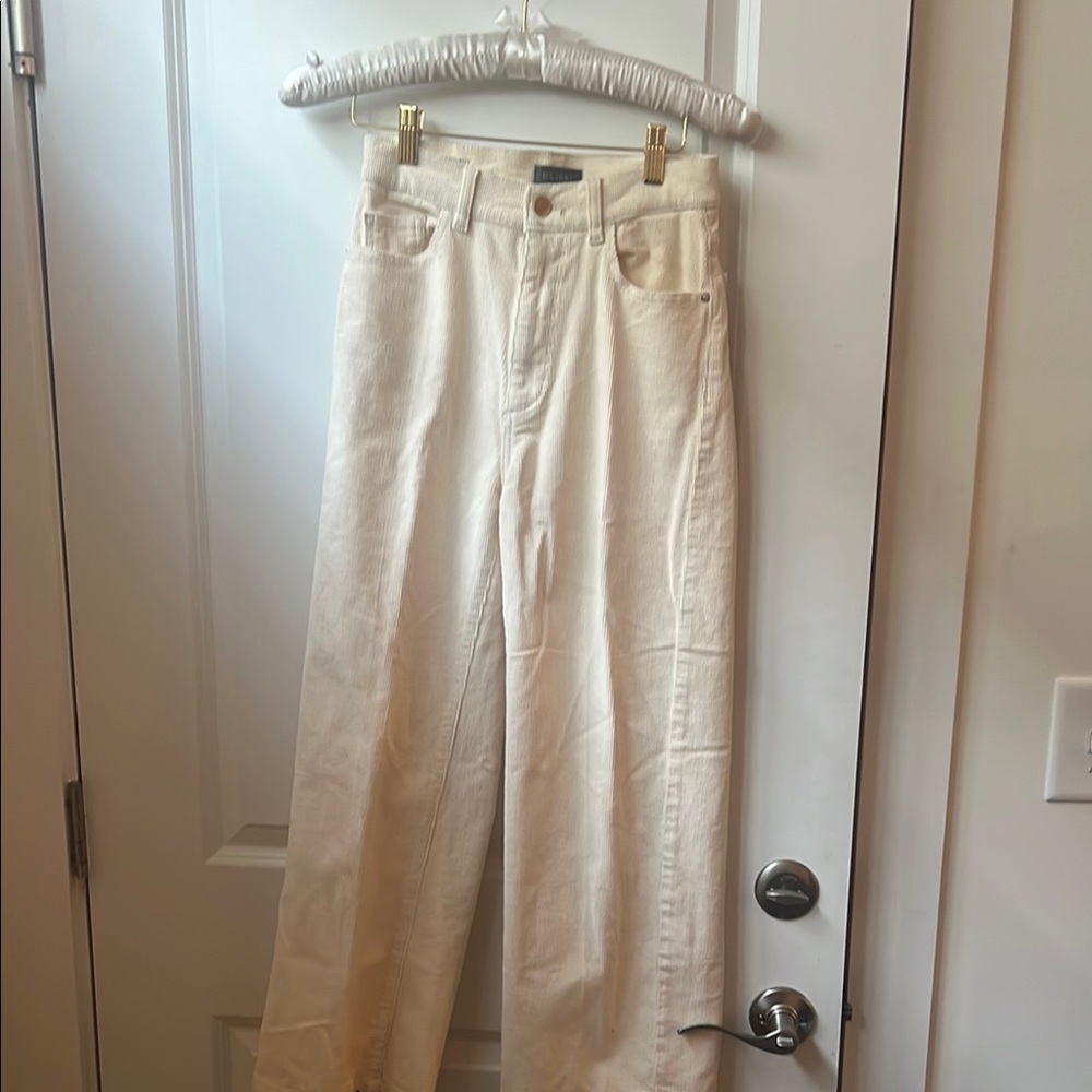 Cream High-Waisted Jeans